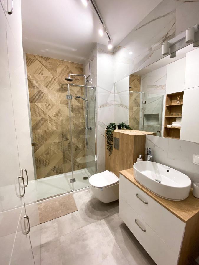 Sea Apartament - Plac Unii Gdynia Exterior photo